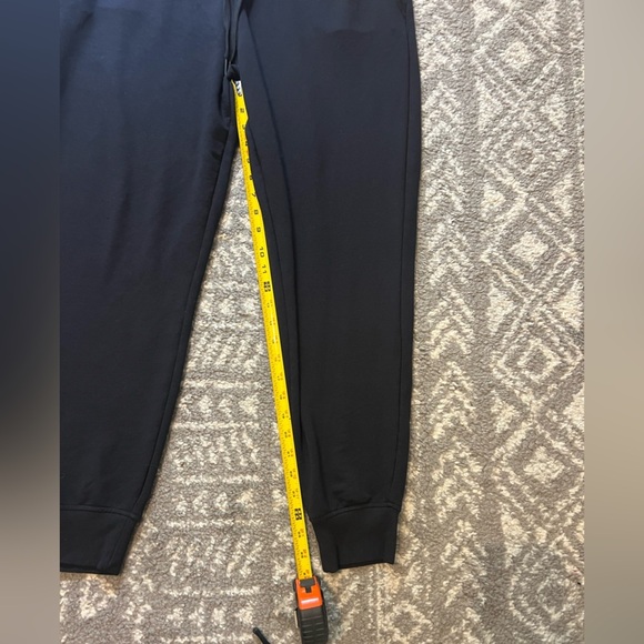 Sketchers black joggers with drawstring size XL (SKU K 133) - Picture 4 of 9